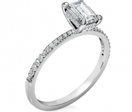 diamond engagement ring